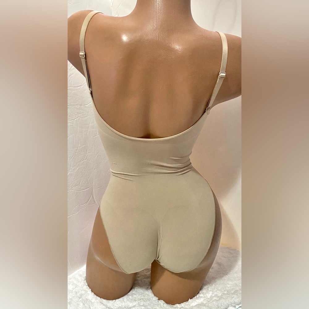 Skims Seamless Sculpting Brief Bodysuit L/XL - Picture 6 of 6
